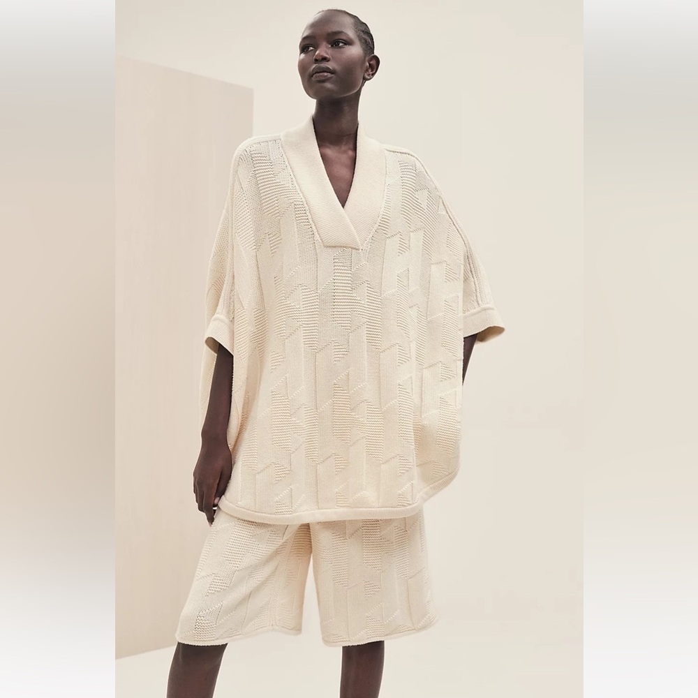 Hermes white wool H cape poncho sweater size s